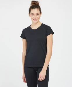 Spanx Shop All Activewear Look At Me Now Seamless Tee