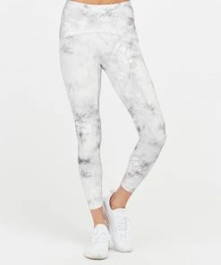 Spanx Booty Boost® Active Tie Dye 7/8 Leggings 18 Spanx Booty Boost® Active Tie Dye 7/8 Leggings