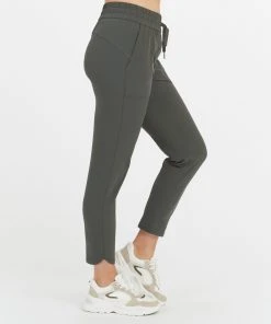 Spanx Out-of-Office Tapered Pant