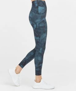 Spanx Booty Boost® Active Tie Dye 7/8 Leggings 25 Spanx Booty Boost® Active Tie Dye 7/8 Leggings