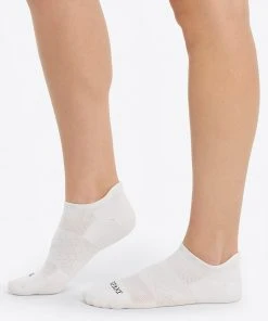 Spanx Active Arch Compression Ankle Socks