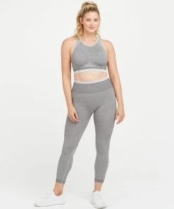 Spanx Seamless Sculpt Medium Impact Sports Bra