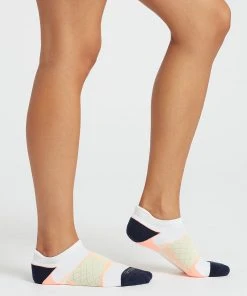 Spanx Active Arch Compression Ankle Socks