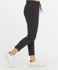 Spanx Out-of-Office Tapered Pant