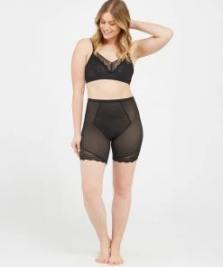 Spanx Spotlight On Lace Mid-Thigh Short