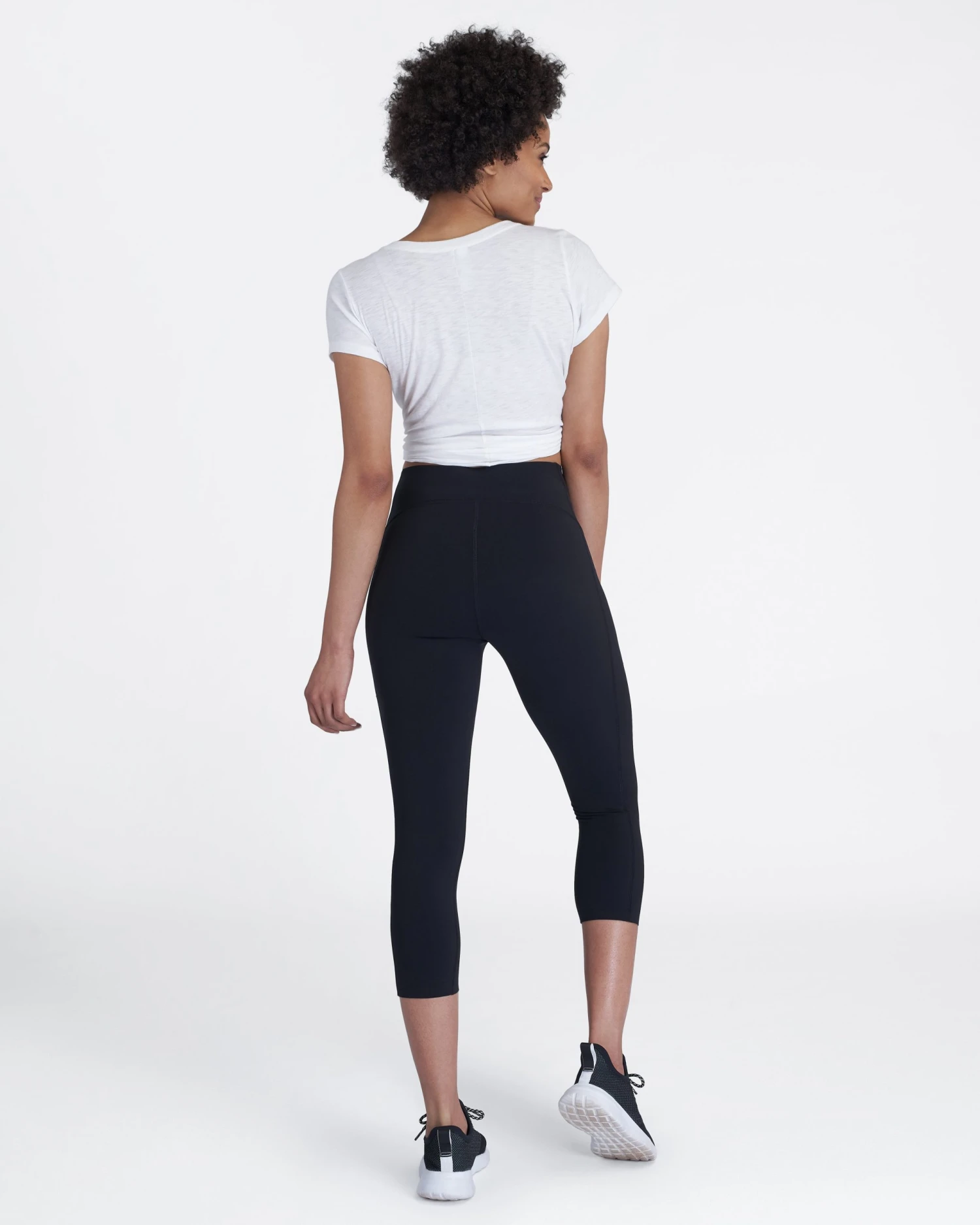 Spanx Every.Wear Active Icon Cropped Leggings 4 Spanx Every.Wear Active Icon Cropped Leggings