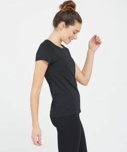 Spanx Shop All Activewear Look At Me Now Seamless Tee