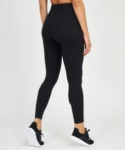 Spanx Every.Wear Knockout Leggings